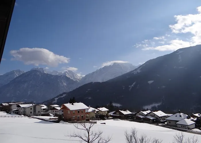 مزرعة للإقامة Ledererhof *